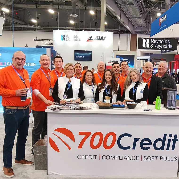 700Credit
