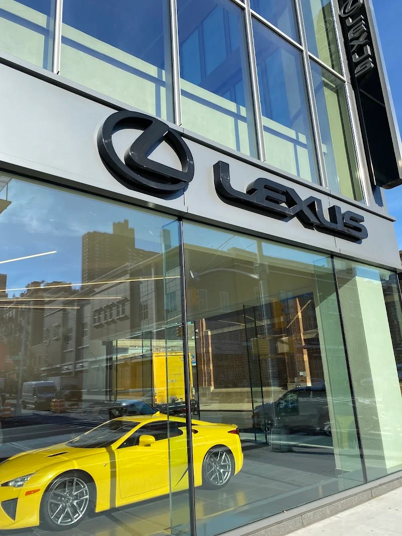 Lexus of Manhattan