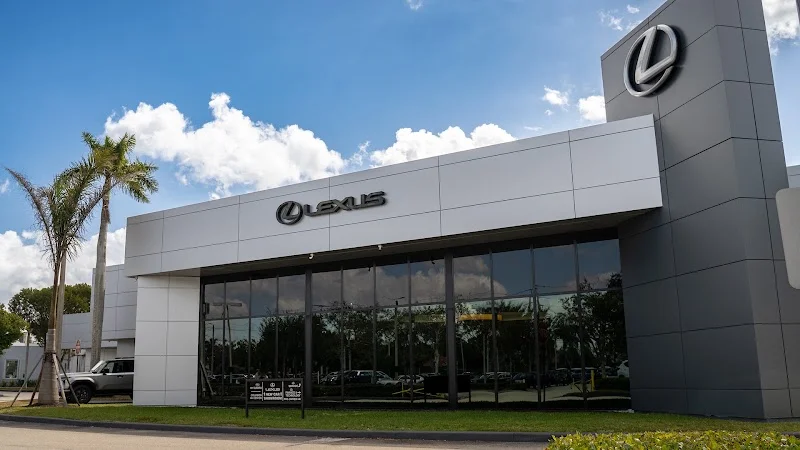 Lexus of Pembroke Pines