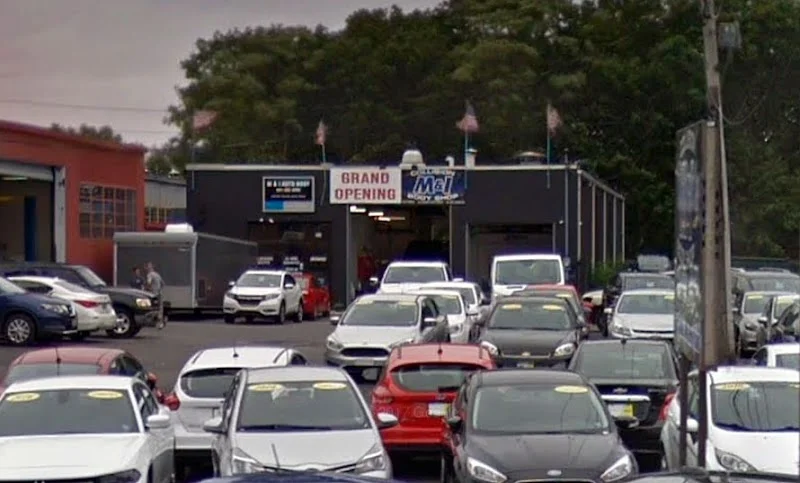 M & I Autobody Collision and Restoration