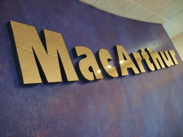 MacArthur Corporation