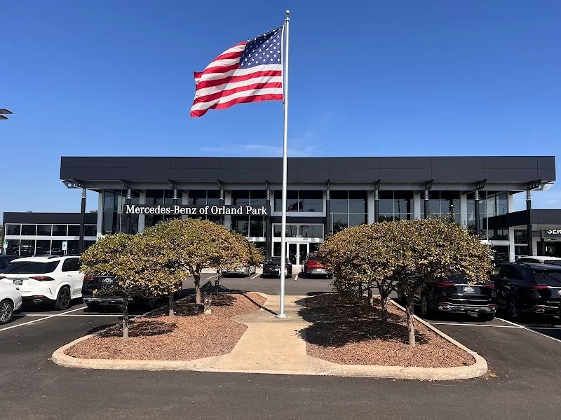 Mercedes-Benz and Sprinter of Orland Park
