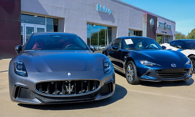 Momentum Maserati Alfa Romeo